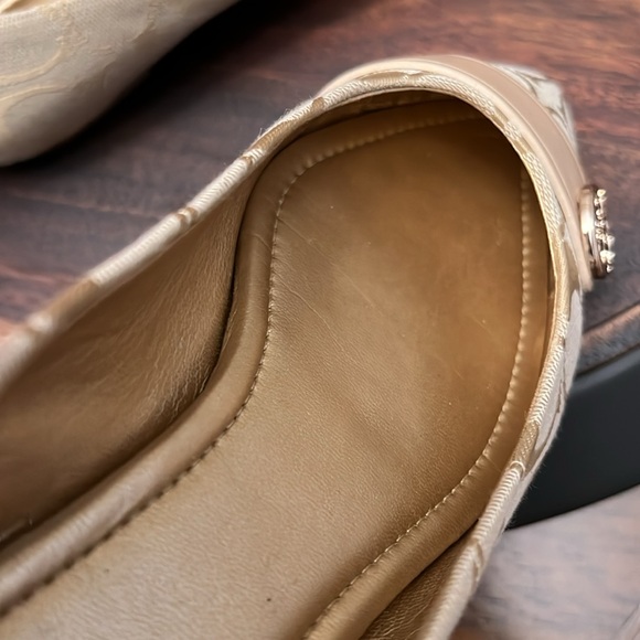 EUC - Preloved Coach Onida Flats, Size 7M US. - Picture 7 of 16